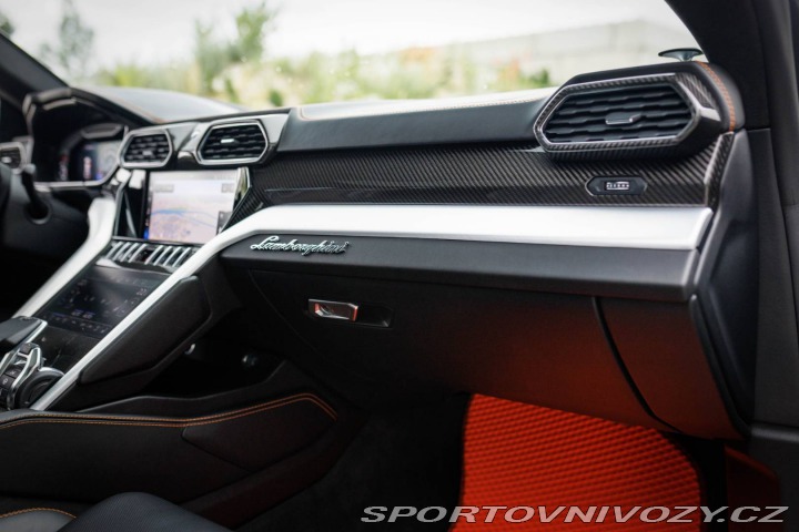 Lamborghini Urus / PO SERVISE / AJ PROTIÚ 2020