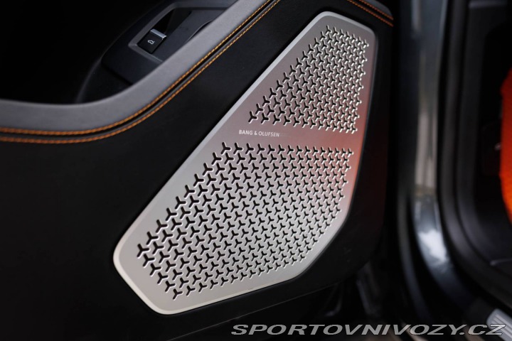 Lamborghini Urus / PO SERVISE / AJ PROTIÚ 2020