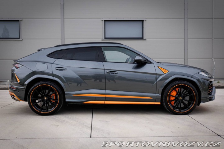 Lamborghini Urus / PO SERVISE / AJ PROTIÚ 2020