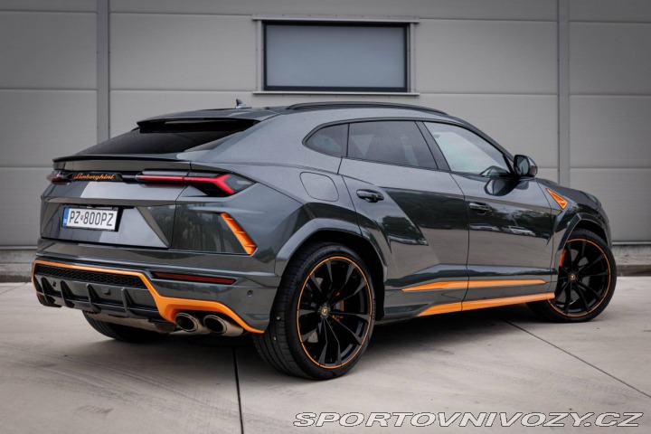 Lamborghini Urus / PO SERVISE / AJ PROTIÚ 2020