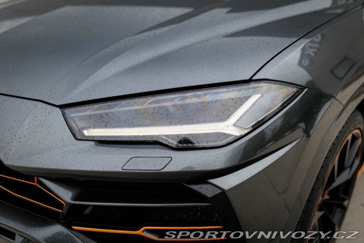 Lamborghini Urus / PO SERVISE / AJ PROTIÚ 2020