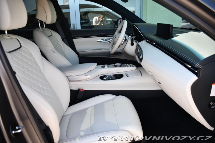 Ostatní značky Ostatní modely Genesis GV70 AWD SPORT REZERVACE 2023
