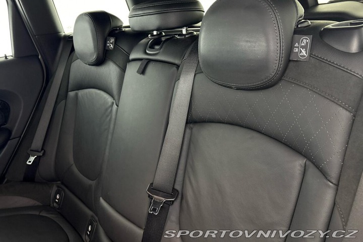 Mini Clubman Cooper D 2016