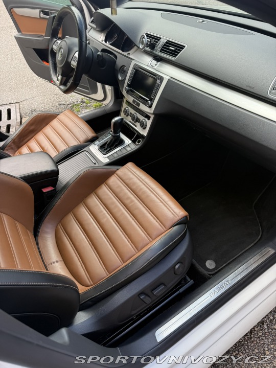 Volkswagen Ostatní modely Passat B7 2012