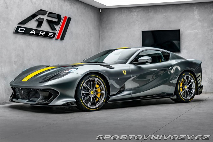 Ferrari 812  2022