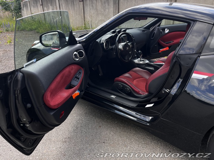 Nissan 370 Z 40th Anniversary Edition 2010