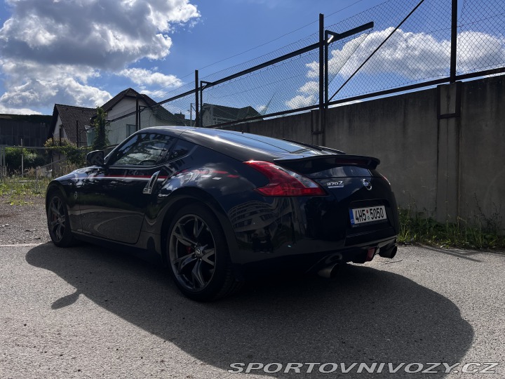 Nissan 370 Z 40th Anniversary Edition 2010