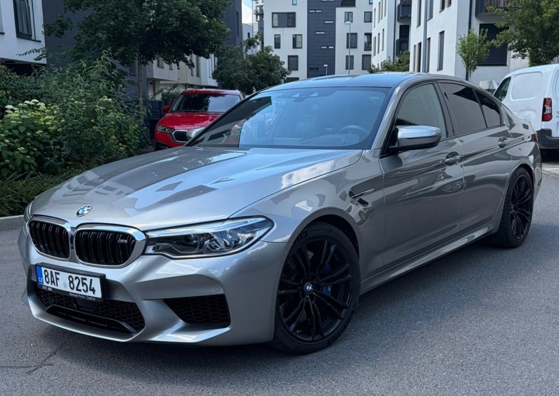 BMW M5