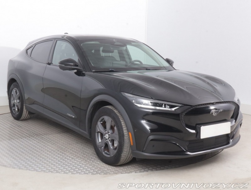 Ford Mustang Mach-E Standard Range RW