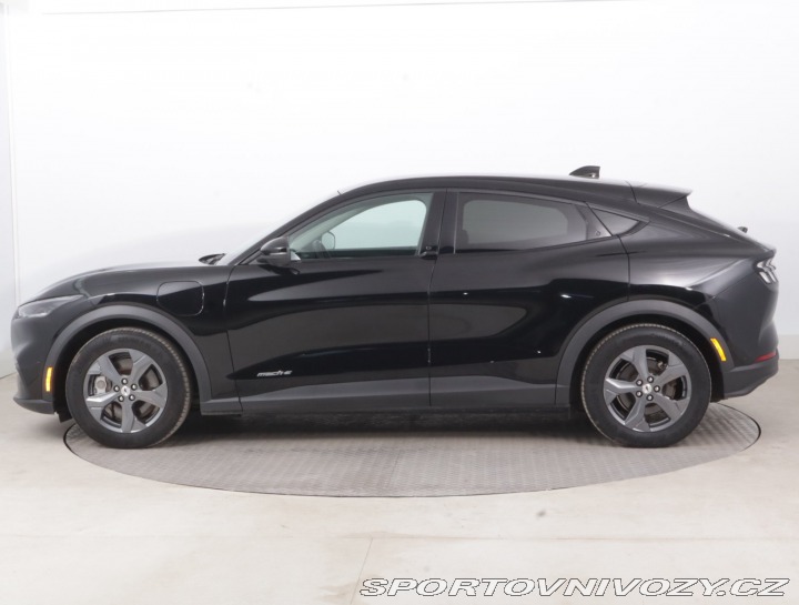 Ford Mustang Mach-E Standard Range RW 2022