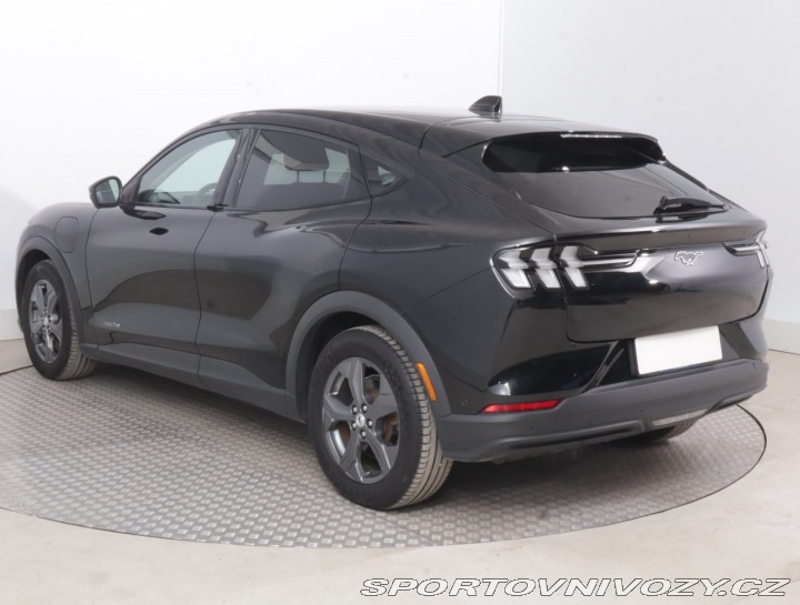 Ford Mustang Mach-E Standard Range RW 2022