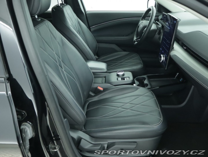 Ford Mustang Mach-E Standard Range RW 2022