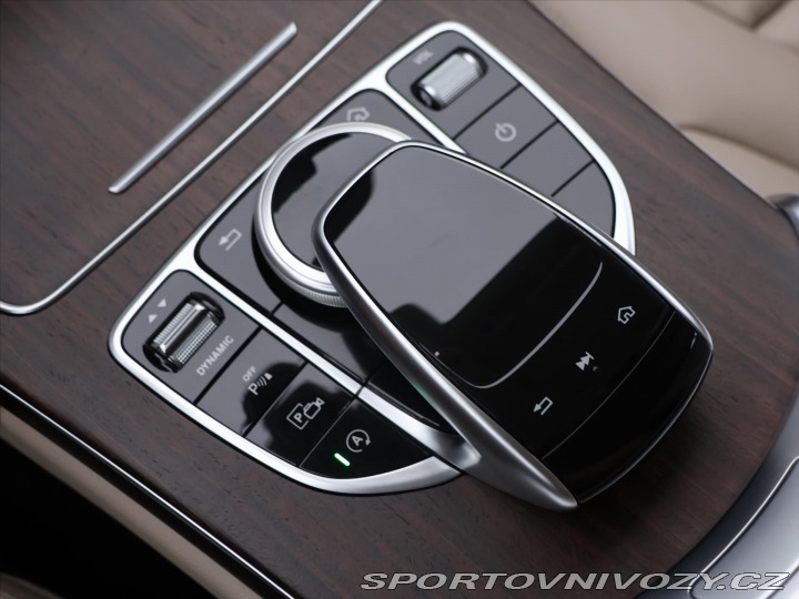Mercedes-Benz C 2,0 C300 190kW CZ AMG pak 2019