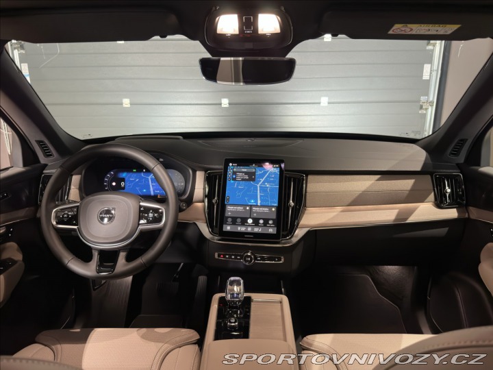 Volvo Ostatní modely XC90 2,0 T8  Plus Dark 2026