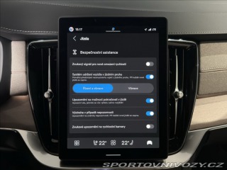Volvo Ostatní modely XC90 2,0 T8  Plus Dark 2026
