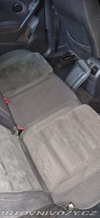 Volkswagen Golf 2,0 Tdi highline, tažné 1800