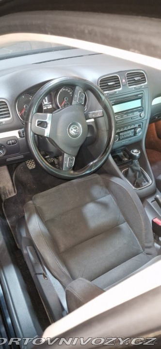 Volkswagen Golf 2,0 Tdi highline, tažné 1800