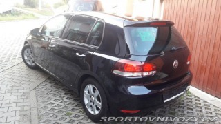 Volkswagen Golf 2,0 Tdi highline, tažné 1800