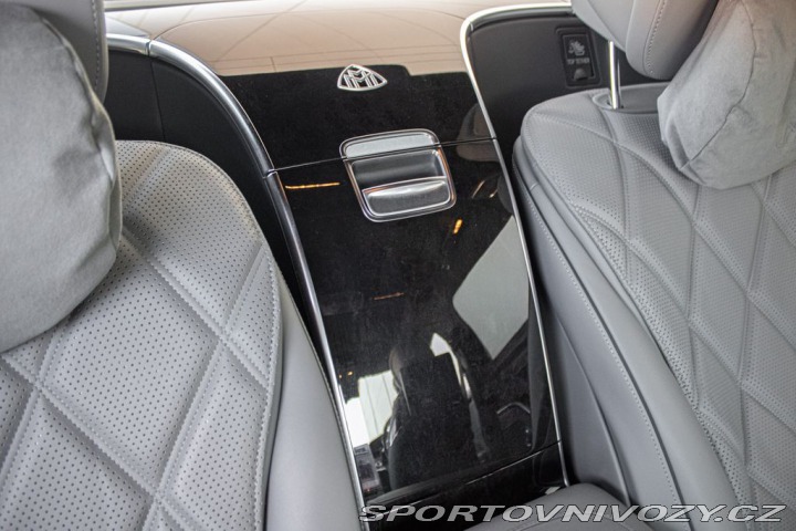 Mercedes-Benz S Maybach 1800