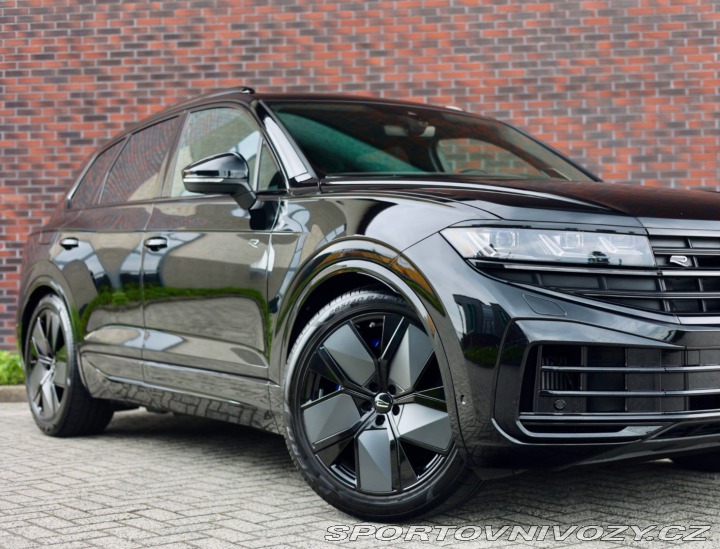 Volkswagen Ostatní modely Touareg 3.0 TSI eHybrid 4Motion 2025