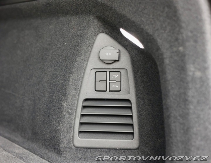 Volkswagen Ostatní modely Touareg 3.0 TSI eHybrid 4Motion 2025