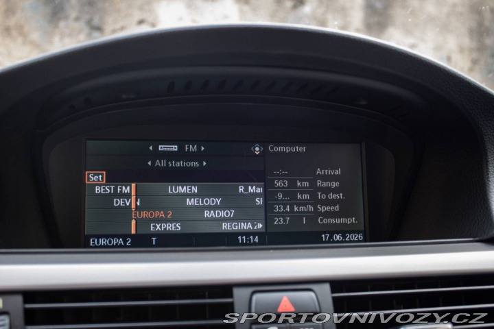BMW 3 325i MT/6 / AJ NA SPLÁTK 2006