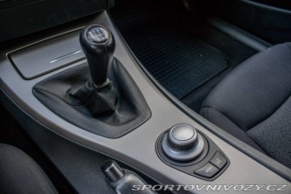 BMW 3 325i MT/6 / AJ NA SPLÁTK 2006
