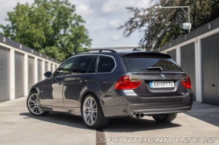 BMW 3 325i MT/6 / AJ NA SPLÁTK 2006