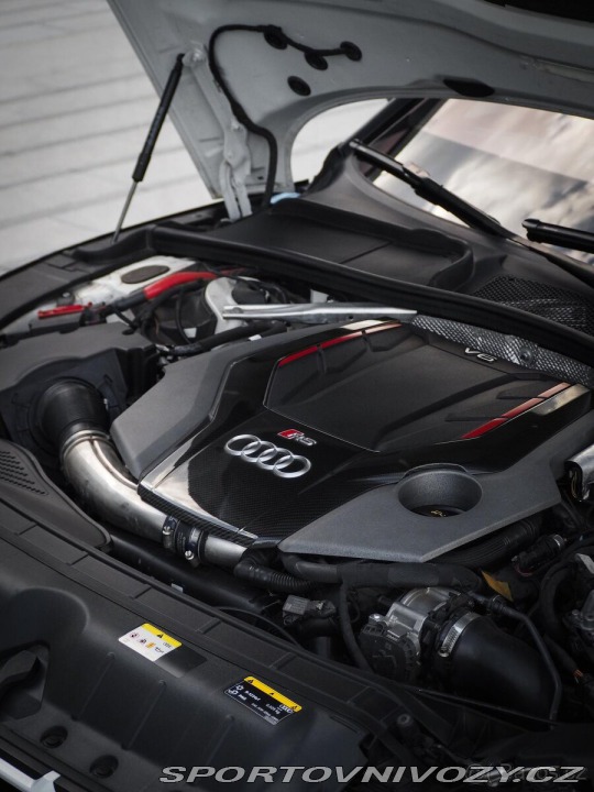 Audi RS5  2021