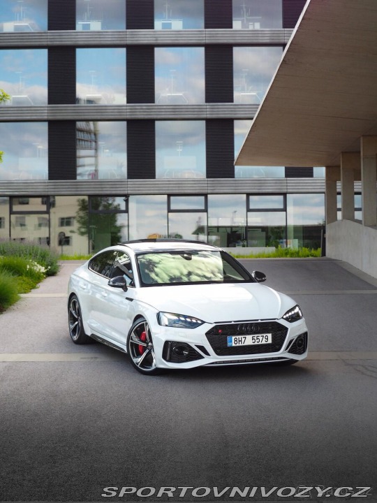 Audi RS5 2021
