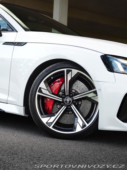 Audi RS5  2021