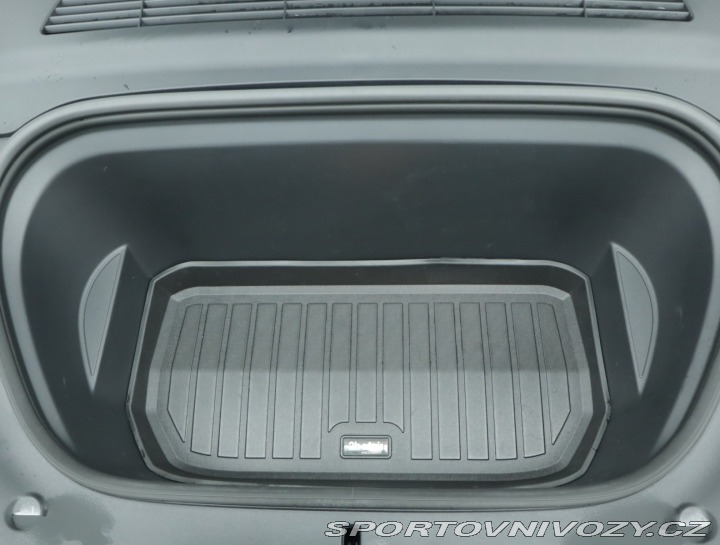 Tesla Model Y Long Range AWD 79kWh 2023