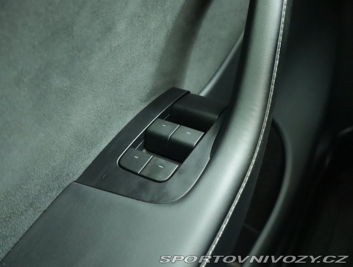 Tesla Model Y Long Range AWD 79kWh 2023