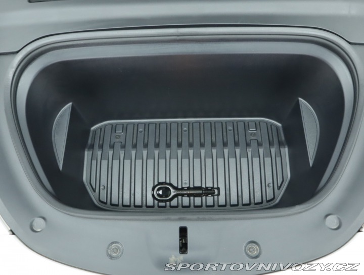 Tesla Model Y Long Range AWD 79kWh 2022