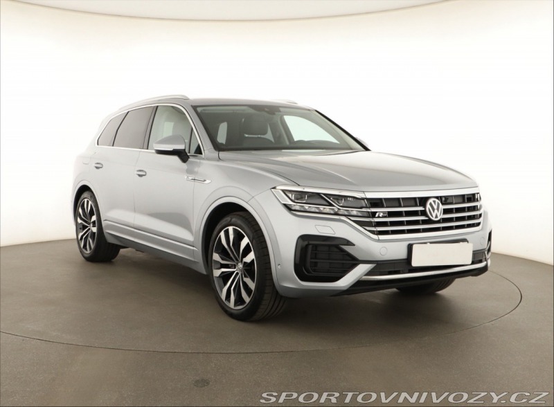 Volkswagen Ostatní modely Touareg R-Line 3.0 TDI