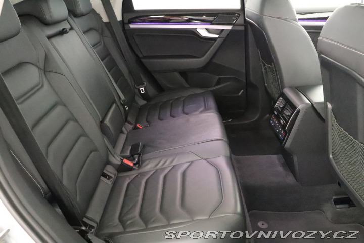 Volkswagen Ostatní modely Touareg R-Line 3.0 TDI 2019