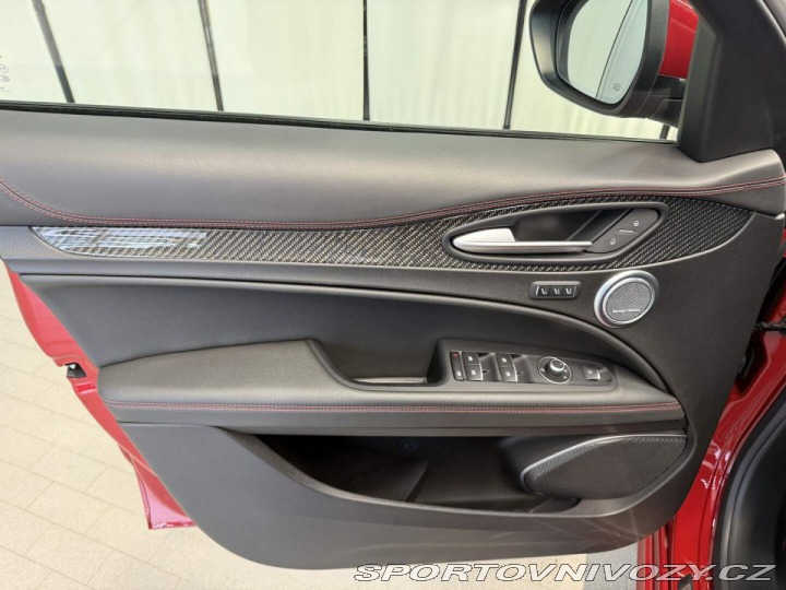 Alfa Romeo Stelvio 2.9T V6 8AT 510k Q4 QUADR 2020