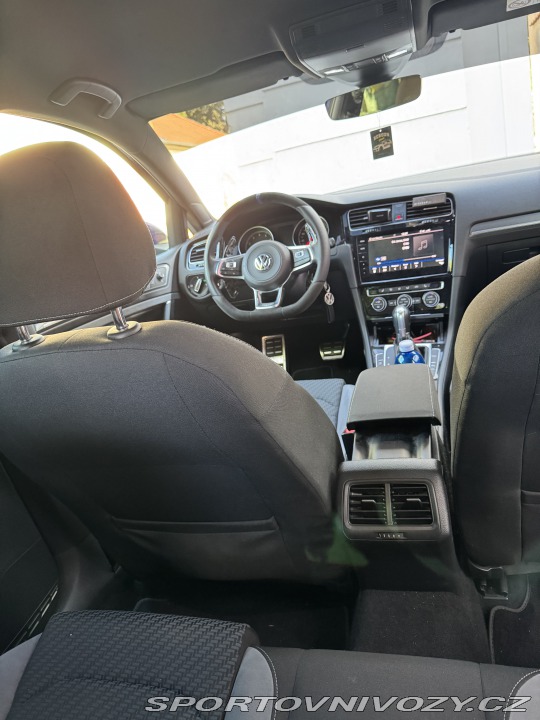 Volkswagen Golf VW golf 7.5 r-line 2017
