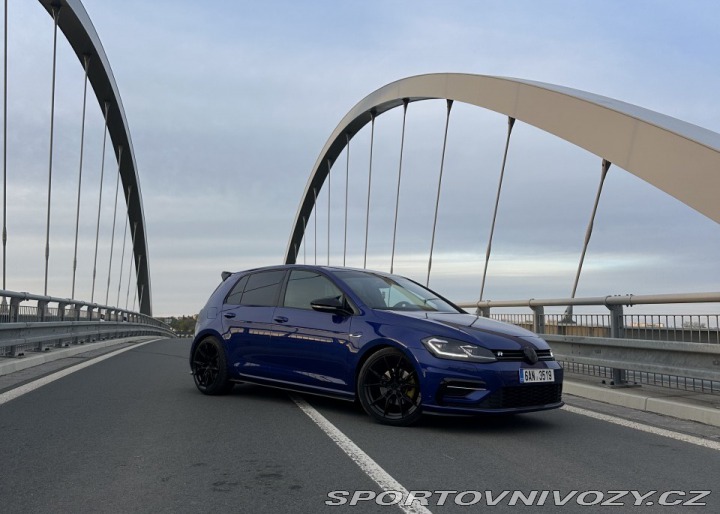 Volkswagen Golf VW golf 7.5 r-line 2017