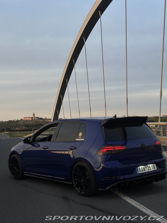 Volkswagen Golf VW golf 7.5 r-line 2017