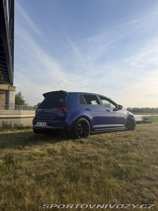 Volkswagen Golf VW golf 7.5 r-line 2017
