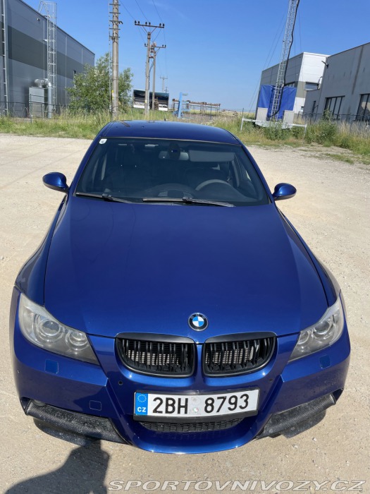 BMW 3 e90 330i N52