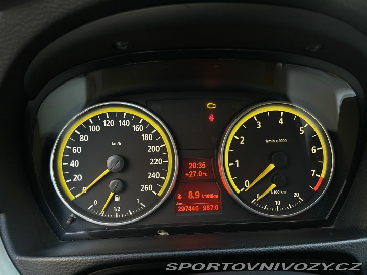 BMW 3 e90 330i N52 2006