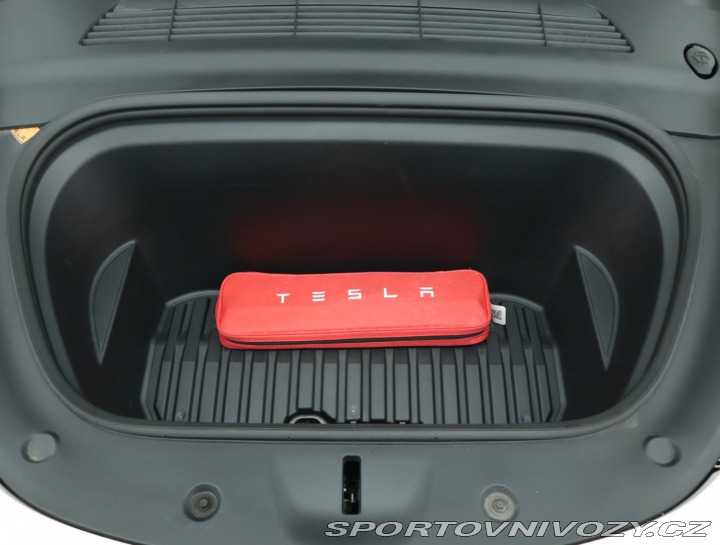 Tesla Model Y Long Range AWD 79kWh 2023
