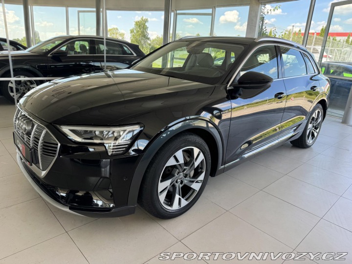 Audi Ostatní modely e-tron 55 Quattro*300kW*REZERVAC 2021