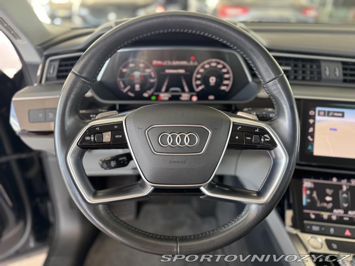 Audi Ostatní modely e-tron 55 Quattro*300kW*REZERVAC 2021