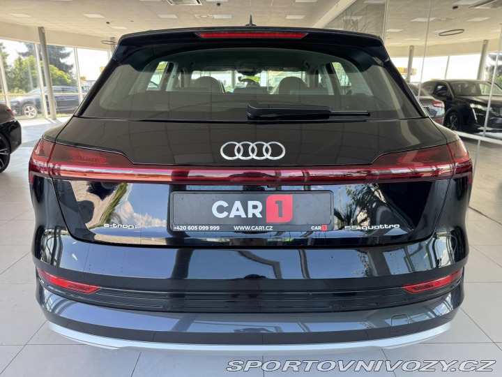 Audi Ostatní modely e-tron 55 Quattro*300kW*REZERVAC 2021
