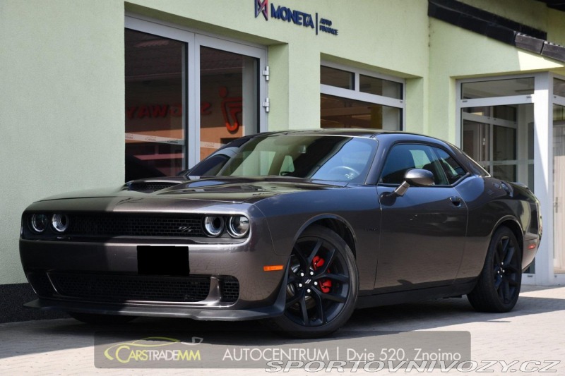 Dodge Challenger 5.7 V8 HEMI