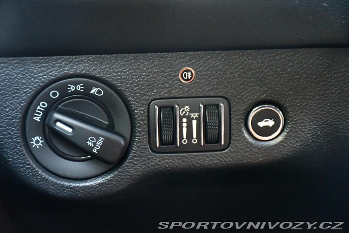 Dodge Challenger 5.7 V8 HEMI 2020