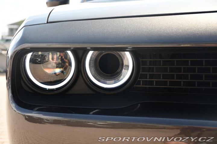 Dodge Challenger 5.7 V8 HEMI 2020
